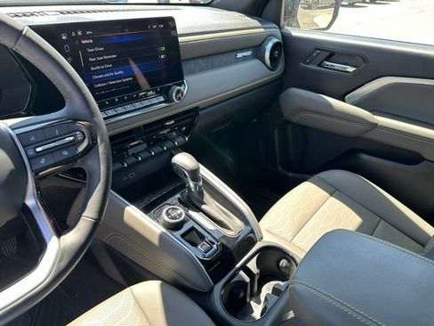 Certified 2023 Chevrolet Colorado ZR2 w/ ZR2 Convenience Package III AWD/4WD image 26