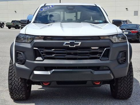 Used 2024 Chevrolet Colorado Trail Boss w/ LPO, Dark Essentials Package AWD/4WD image 5