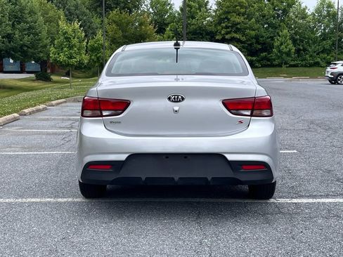 Used 2018 Kia Rio S FWD image 6