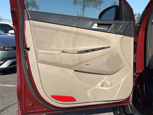 Used 2019 Hyundai Tucson Sport image 10