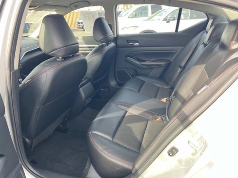 Used 2023 Nissan Altima 2.5 SR image 18