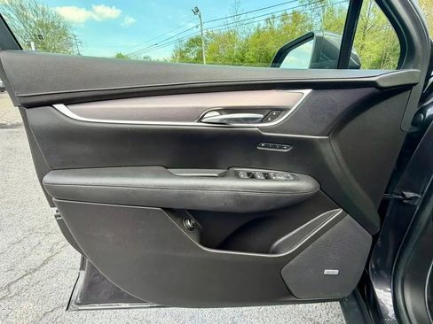 Used 2017 Cadillac XT5 Premium Luxury AWD/4WD image 13