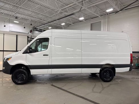 New 2026 Mercedes-Benz Sprinter 2500 image 2