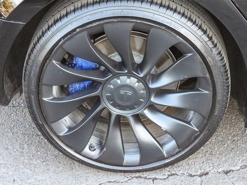 Used 2023 Tesla Model 3 Performance image 13