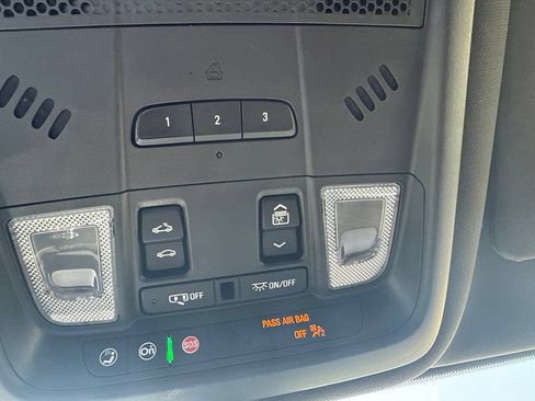 Used 2020 Cadillac XT6 Premium Luxury FWD image 27