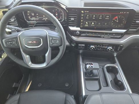 Used 2024 GMC Sierra 1500 SLT w/ SLT Premium Plus Package AWD/4WD image 28