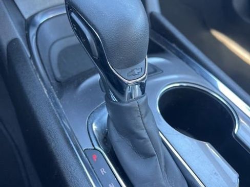 Used 2023 Chevrolet Malibu LT image 16