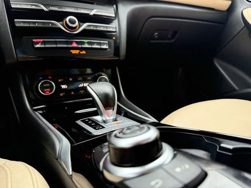 Used 2017 INFINITI QX30 Premium w/ Navigation Package image 27