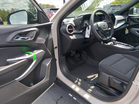 New 2026 Chevrolet Trax RS FWD image 10