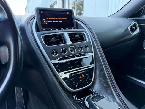 Used 2018 Aston Martin DB11 V12 RWD image 19
