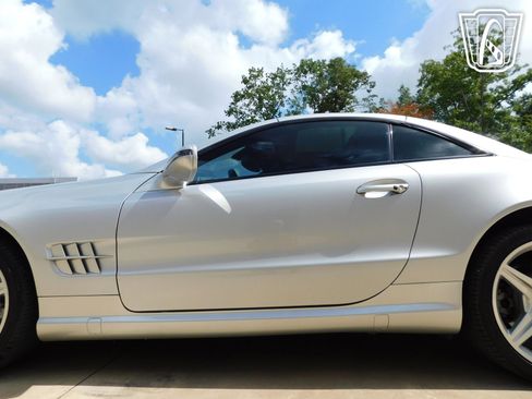 Used 2009 Mercedes-Benz SL 550 image 12