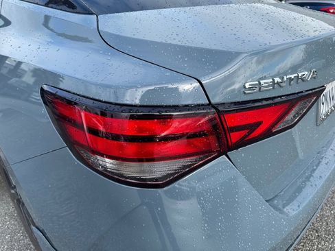 Used 2024 Nissan Sentra SV image 35
