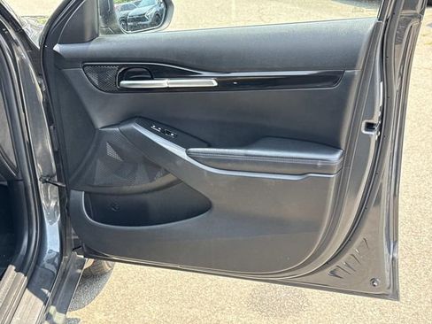 Used 2023 Kia Seltos S w/ Navigation Package FWD image 8