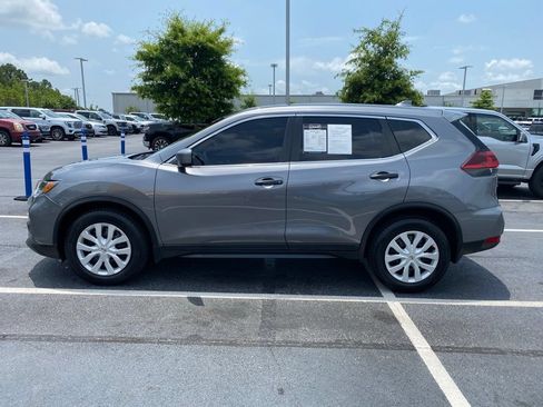 Used 2018 Nissan Rogue S FWD image 4