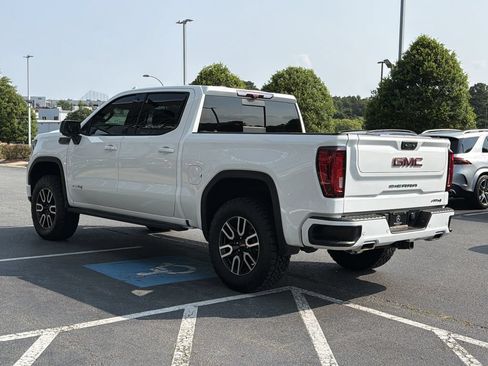 Used 2024 GMC Sierra 1500 AT4 w/ Technology Package AWD/4WD image 5