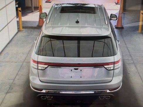 Used 2023 Lincoln Aviator AWD w/ Premium Package image 6
