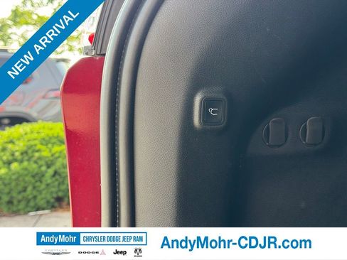 Used 2019 Jeep Cherokee Limited AWD/4WD image 37