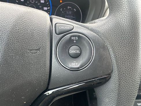 Used 2020 Honda HR-V LX image 18