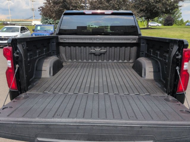 Used 2020 Chevrolet Silverado 1500 RST AWD/4WD image 28