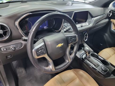 Certified 2022 Chevrolet Blazer Premier w/ Enhanced Convenience Package AWD/4WD image 12