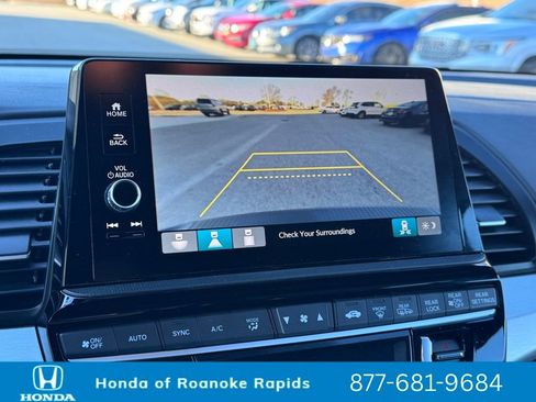 Used 2025 Honda Odyssey Sport-L image 24