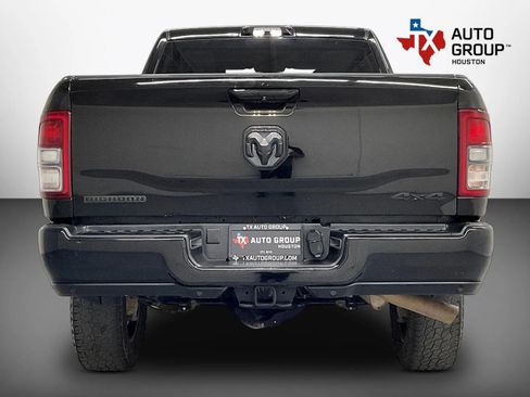 Used 2023 RAM 2500 Big Horn w/ Night Edition AWD/4WD image 6