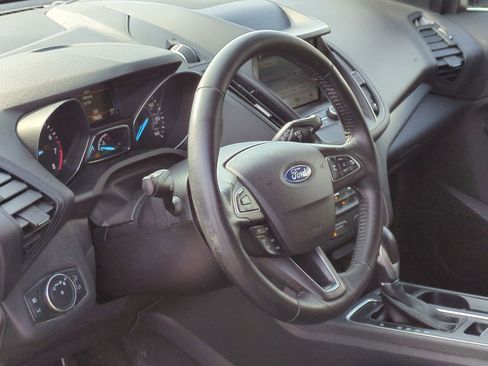 Used 2019 Ford Escape SEL image 13