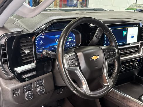 Used 2024 Chevrolet Silverado 2500 LTZ w/ LTZ Premium Package AWD/4WD image 20