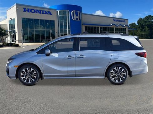 New 2026 Honda Odyssey Elite image 2
