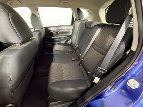 Used 2019 Nissan Rogue S FWD image 23