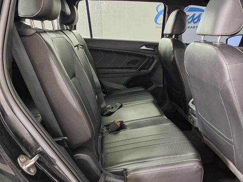 Used 2024 Volkswagen Tiguan SE R-Line FWD image 11