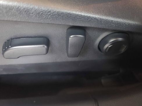 Used 2021 Subaru Outback Premium image 22