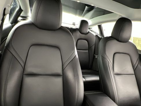 Used 2022 Tesla Model 3 Long Range image 21