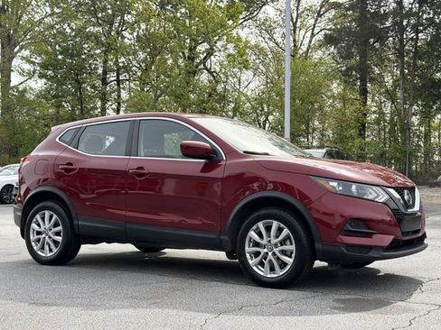 Used 2021 Nissan Rogue Sport S FWD image 2