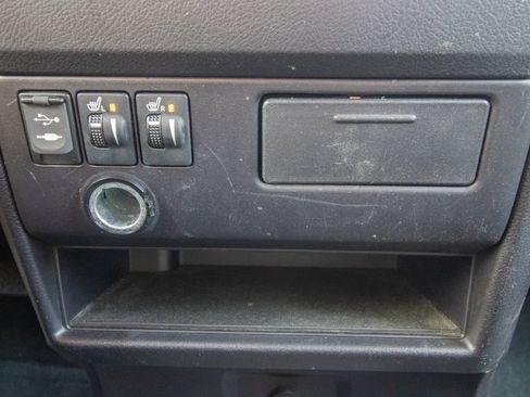 Used 2017 Toyota Sienna SE w/ SE Preferred Package image 30