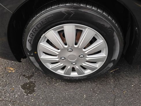 Used 2011 Honda Insight image 10