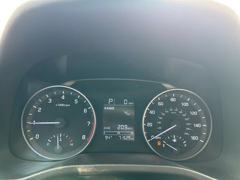 Used 2017 Hyundai Elantra SE FWD image 22