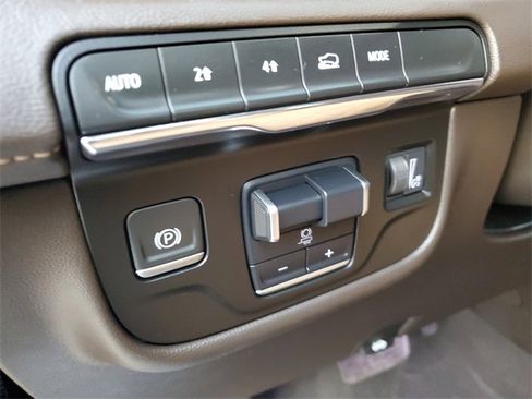 Used 2022 Cadillac Escalade Sport w/ LPO, Floor Liner Package image 8