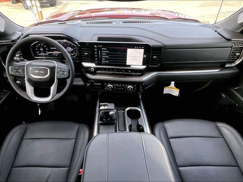 Certified 2024 GMC Sierra 1500 SLT image 15