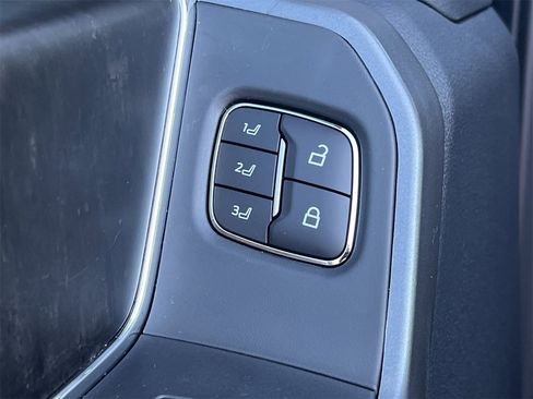 New 2026 Ford F350 Lariat w/ Black Appearance Package image 23