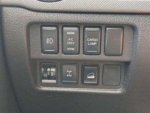 Used 2019 Nissan Titan PRO-4X AWD/4WD image 13