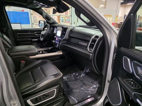 Used 2021 RAM 1500 Laramie AWD/4WD image 19