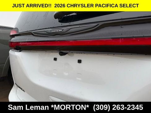 New 2026 Chrysler Pacifica Select image 8