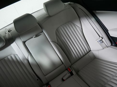 Certified 2022 Genesis G70 2.0T w/ Prestige Package AWD/4WD image 14