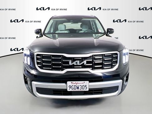 Used 2023 Kia Telluride S w/ S Sunroof Package FWD image 2