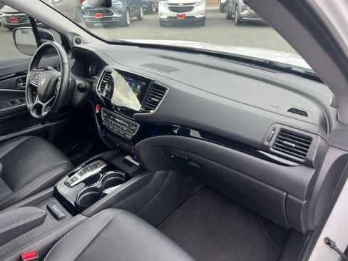 Used 2020 Honda Pilot Elite image 36