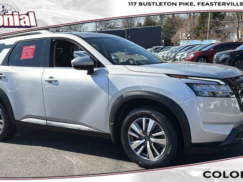 Certified 2023 Nissan Pathfinder SL w/ Black Appearance Package image 1