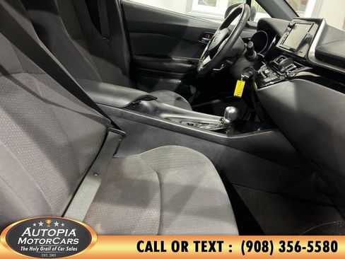 Used 2018 Toyota C-HR XLE image 10