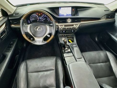 Used 2014 Lexus ES 350 w/ Luxury Package FWD image 30