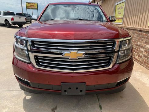 Used 2018 Chevrolet Suburban Premier AWD/4WD image 7